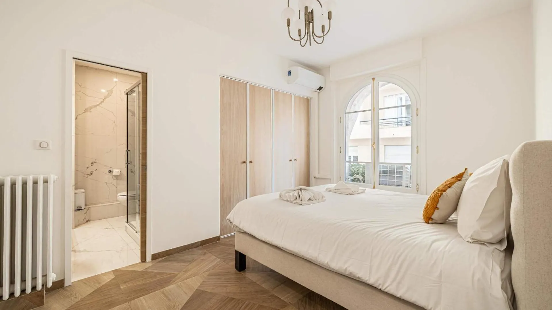 Le Pasteur Pour Tout Confort En Plein Coeur De Cannes France